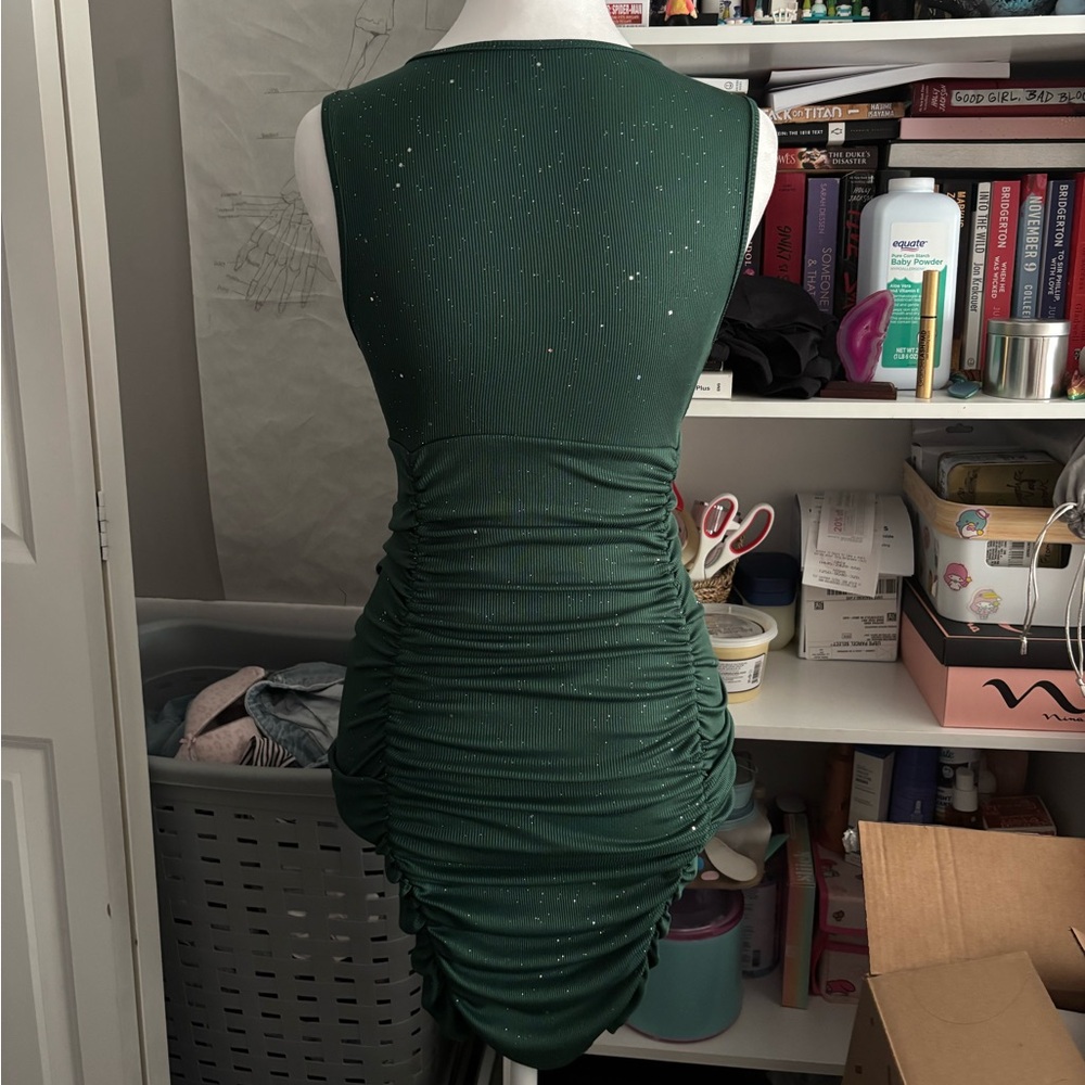 SHEIN Green Ruched Midi Dress - Picture 4 of 6